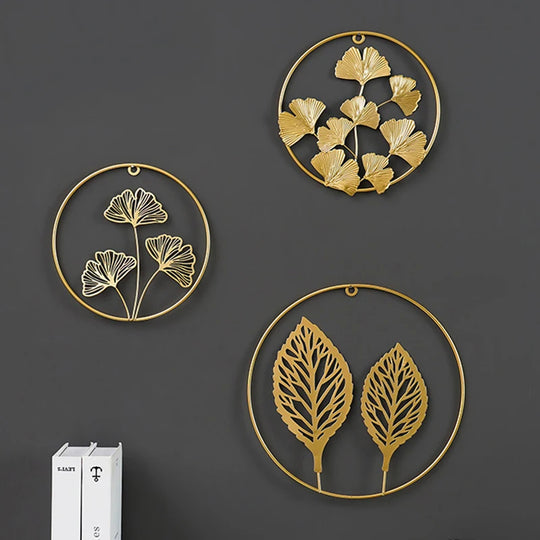 Elegant Gold Metal Wall Art – Nature-Inspired Modern Decor