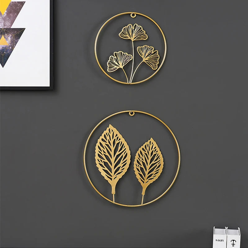 Elegant Gold Metal Wall Art – Nature-Inspired Modern Decor